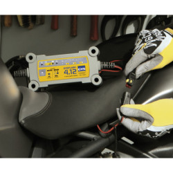 CHARGEUR DE BATTERIE INVERTER 12V GYSFLASH 4.12