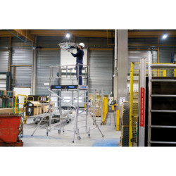 ECHAFAUDAGE X'TOWER haut plancher 2.80m-haut travail 4.80 m