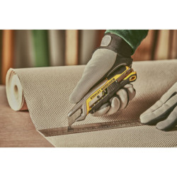 CUTTER QUICK SNAP FATMAX 18 MM BOUTON POUSSOIR