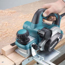 RABOT KP0810CJ LARG 82MM PUISSANCE 1050W + COFFRET