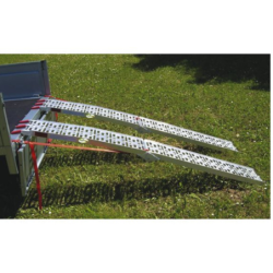 RAMPE PLIABLE ALU DIM DEPLIEE 2,30mx28cm,CHARGE 600 kg (LA PAIRE)