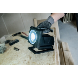 LAMPE TORCHE A LED MULTI BATTERIE HL3000 DE 1140 A 2165 LUMENS sans batterie ni chargeur