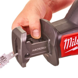 Scie sabre 1 main sur batterie 18V sans batterie ni chargeur en coffret