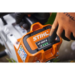 Tronçonneuse sur batterie MSA 220 T Guide 35cm Sans batterie ni chargeur Stihl