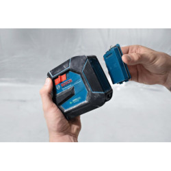 Laser de lignes vertes 2 lignes formant une croix à Piles-Batterie en option GLL 20-22G Bosch 060106