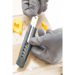 CUTTER STANDARD 18MM (VRAC)