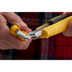 CUTTER 18MM A CARTOUCHE FATMAX