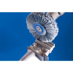 Brosse carbure de silicium plate sur tige 6 mm RBU